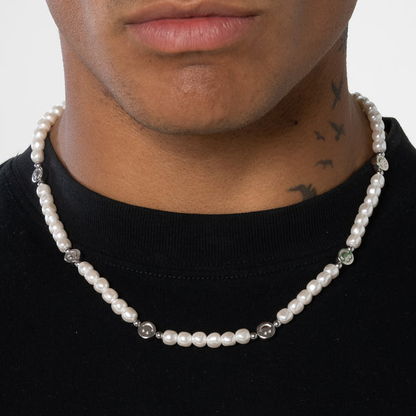 5mm Smiley Face Pearl Necklace - White Gold